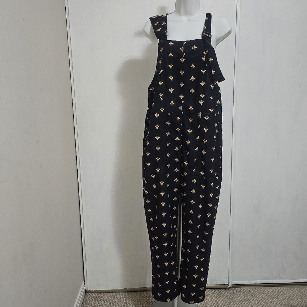 NWT Black Bumble Bee Jumpsuit Sz. S  Make-a-statement Black Jumpsuit